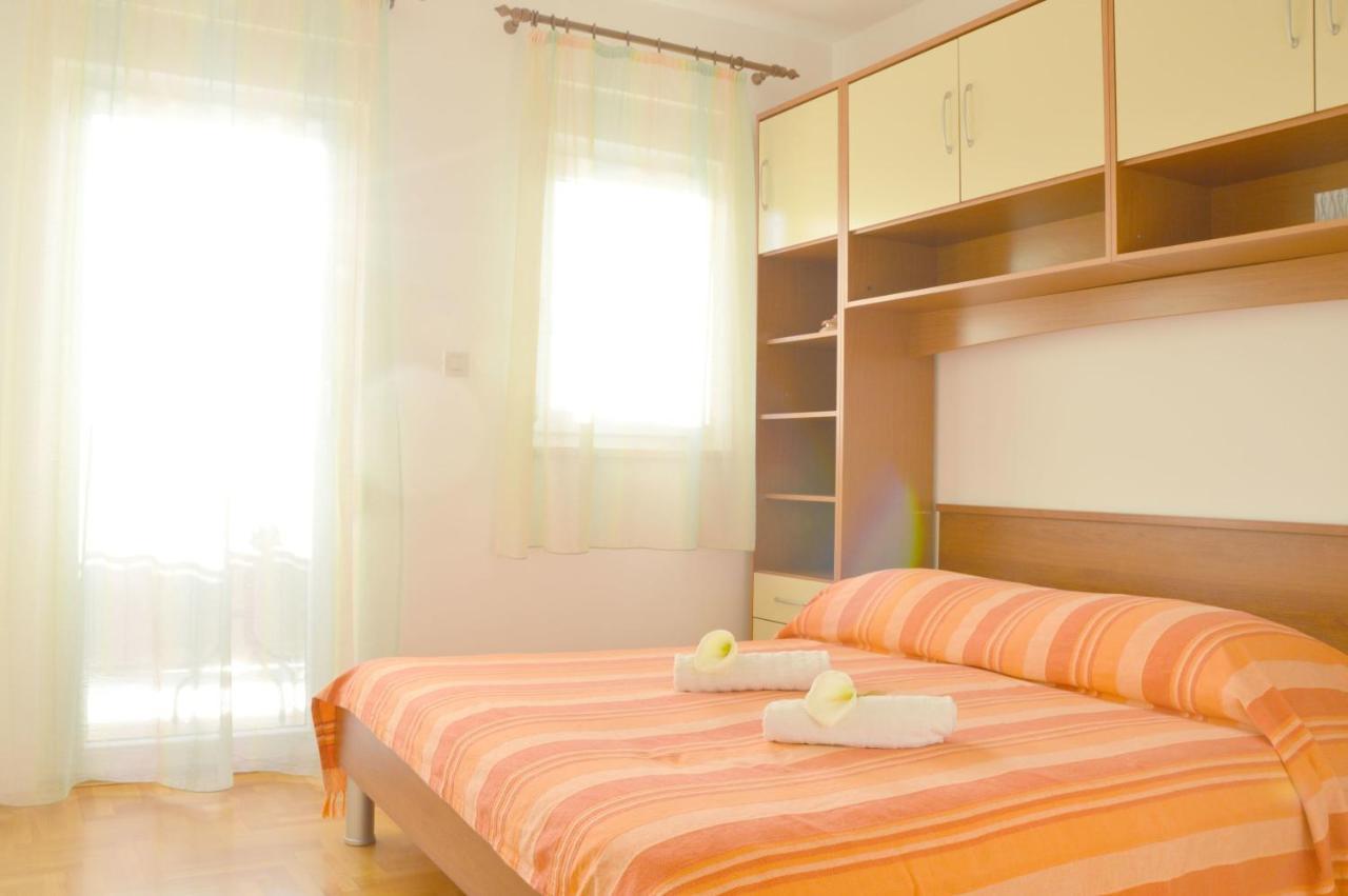 Apartment Riva Sea View Umag Room photo
