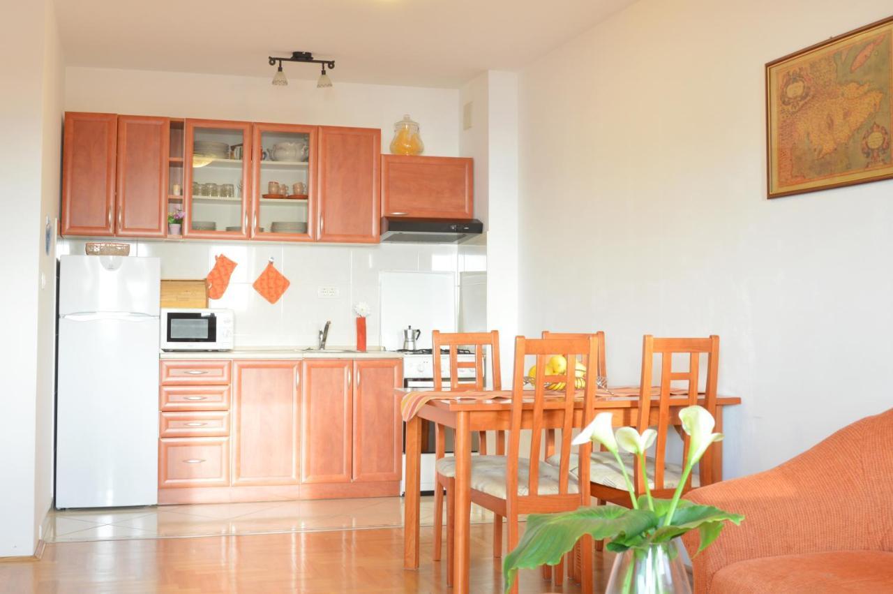 Apartment Riva Sea View Umag Exterior photo